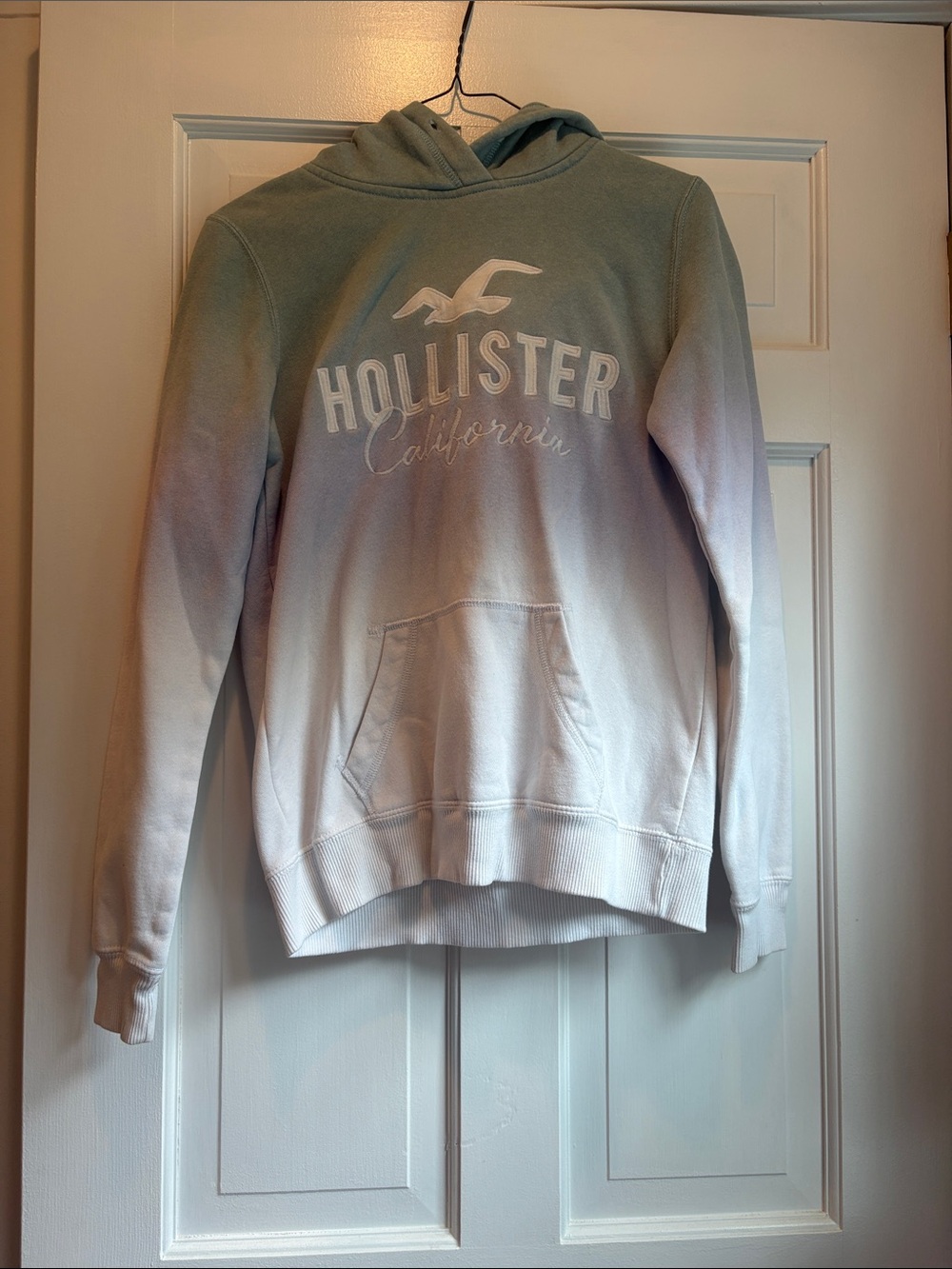 Hollister Women's Blue-White Ombre Sweatshirt